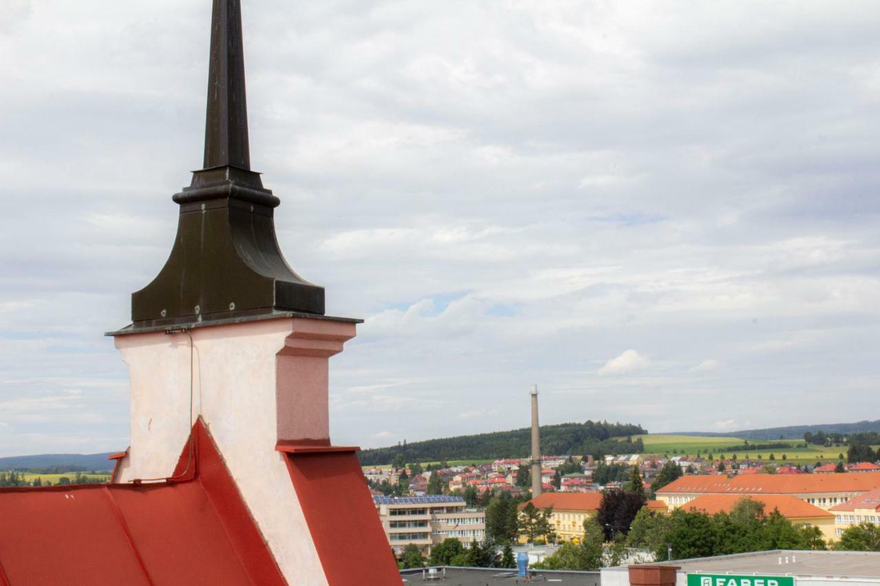 乌拉布特酒店 Žďár nad Sázavou 外观 照片